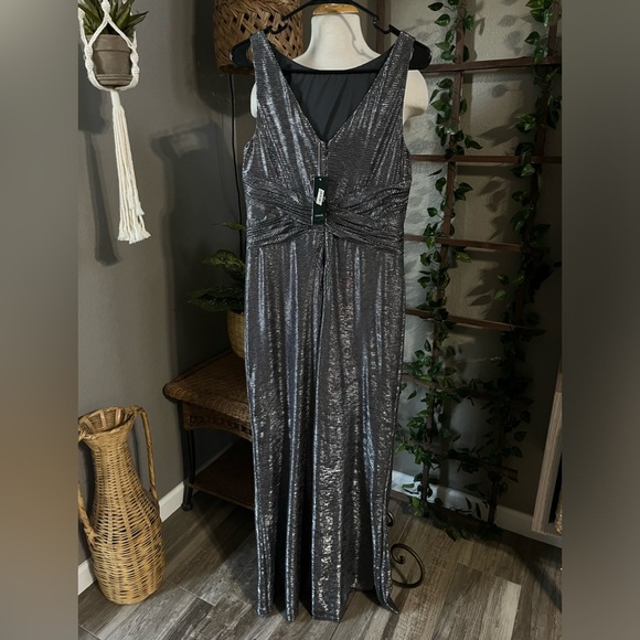 ▫️NWT Ralph Lauren Metallic Silver Evening Gown 10 - Picture 7 of 10